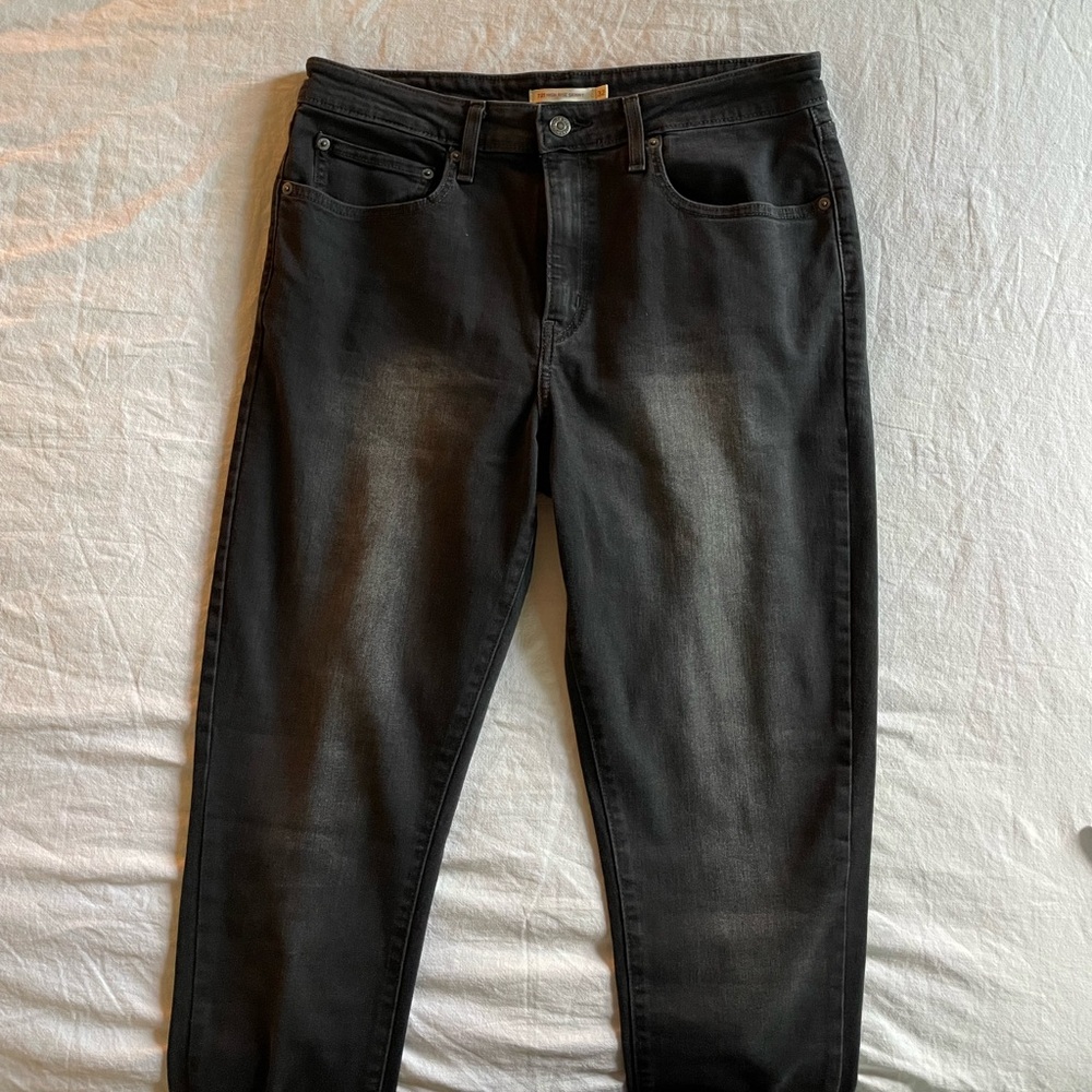 Levi's 721 High Rise Skinny Jeans - Black, 32